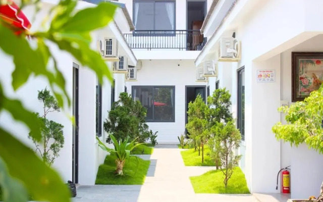 Phouse Hotel