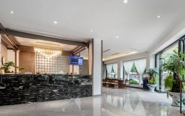 Fairyland Hotel (Chuxiong Yizu Town Prefecture Government)