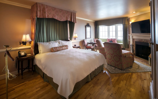 Spindrift Inn