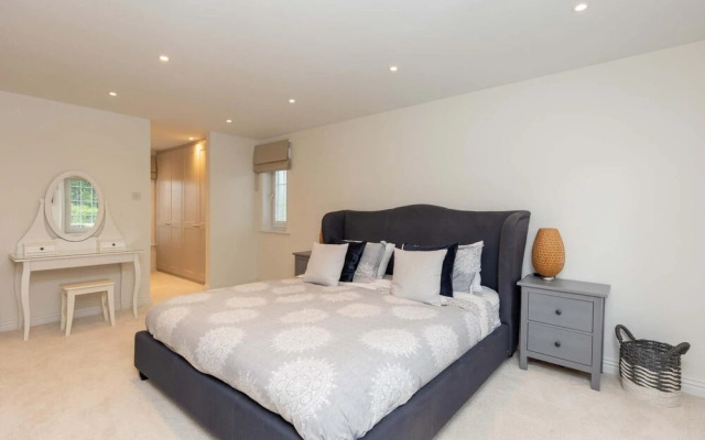 NEW Stunning 3BD Family Retreat Tunbridge Wells