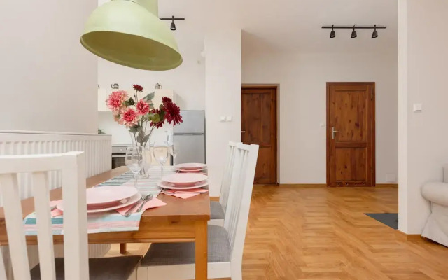 Apartment Warsaw Bobrowiecka by Renters