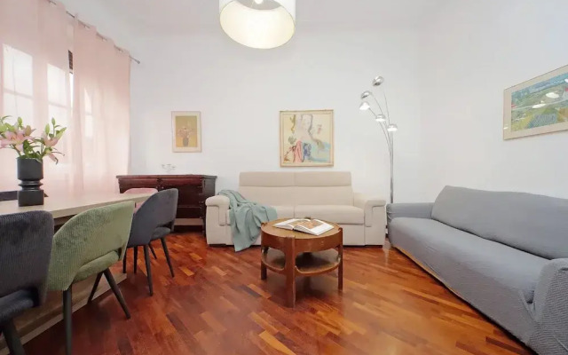 Giuliana Giant Apartment