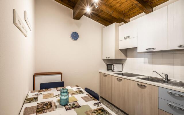 Apartment in Manerba with barbecue