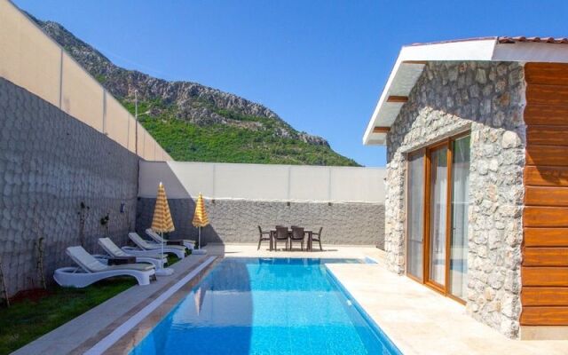 Villa Patara Titanik