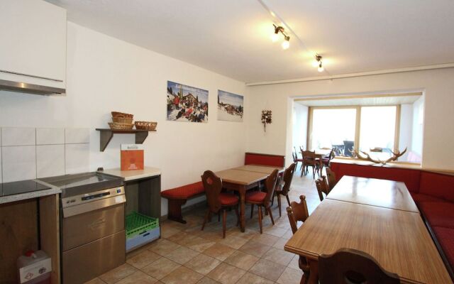 Spacious Holiday Home With Balcony, Sauna, Parking