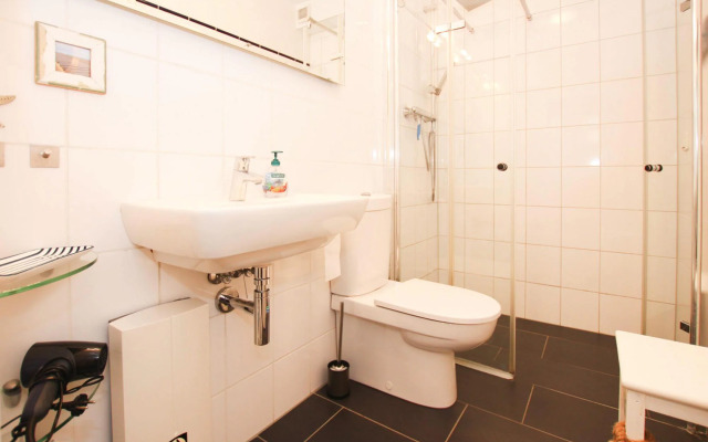 Apartment, Garding