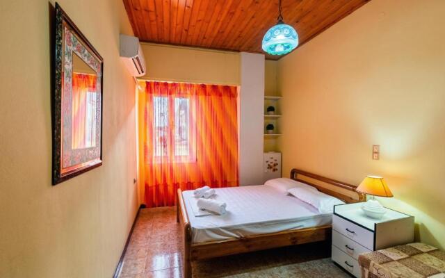 Cretan Ethereal House