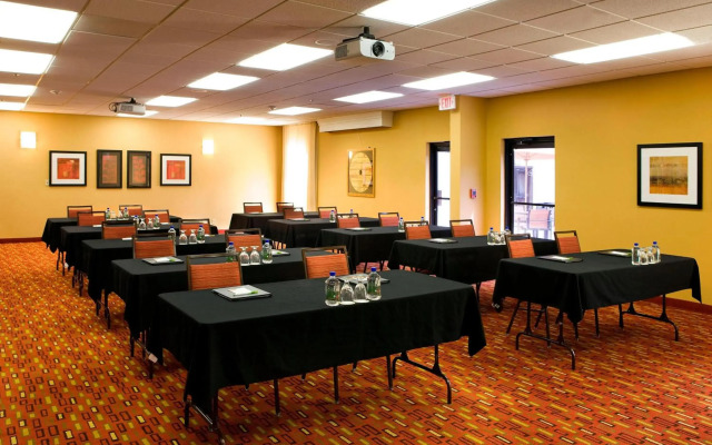 Courtyard by Marriott Sacramento Airport Natomas
