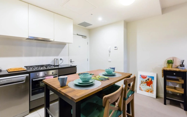 YASHITA, 2BDR Melbourne Apartment
