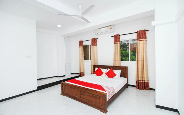 OYO 119 Lagoon Waves