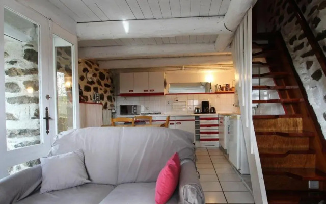 Gîte Saint-Julien-Chapteuil, 3 pièces, 4 personnes - FR-1-582-109