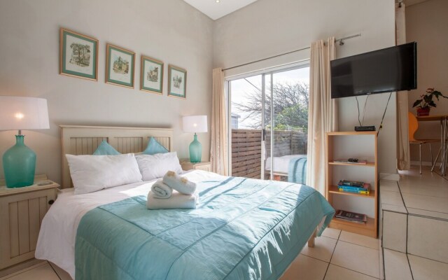 Bella Donna Apartments by CTHA