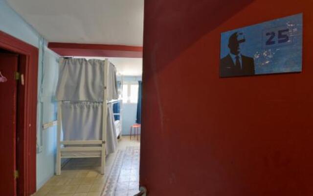Caravan Hostel Tel Aviv By Roger