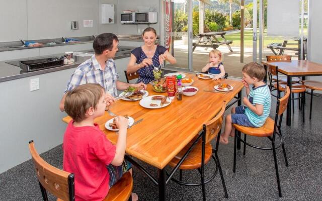 Tasman Holiday Parks – Beachaven