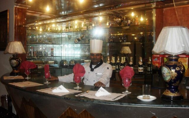 Hotel Crown Plaza