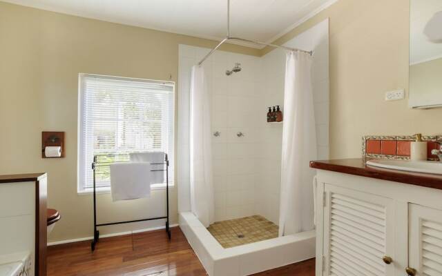 Wollaston House by the BnB Collection