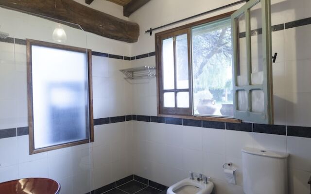 El Porvenir Casa de Bodega