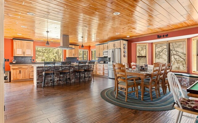 Laureens Americana Hideaway