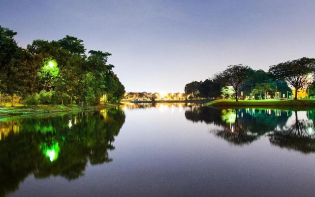 Super OYO 828 Comfort Hotel Shah Alam