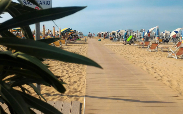 Pineda Aparthotel