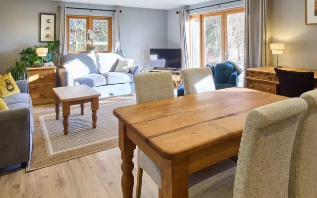 Host Stay Orchard Barn