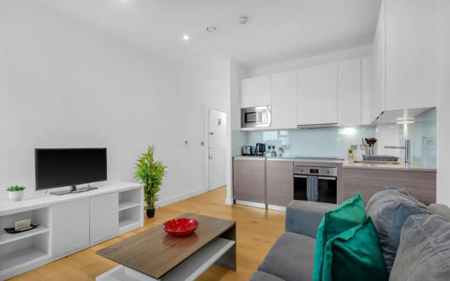 Heathrow Central Apartments By Mysquare