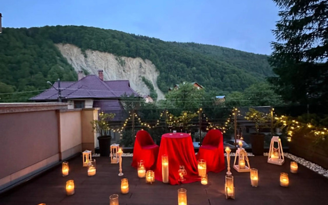 Reef Terrace Apartments