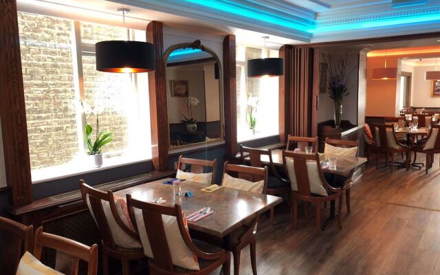 Berjaya Eden Park London Hotel