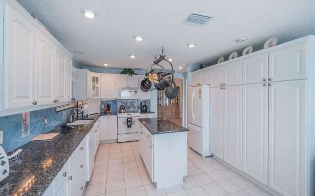 Carolina Court 1311 by White Pelican VR