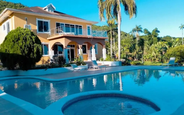 La Costa Villa