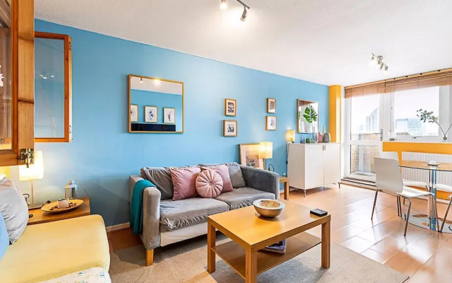 Chancery Lane Gem w/ Balcony and Lift