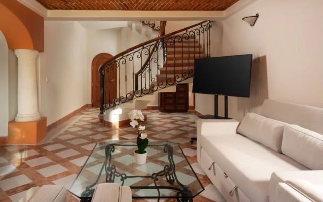 Eurostars Hacienda Vista Real Hotel