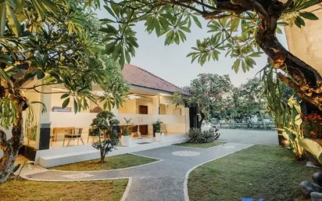 You Suite Seminyak