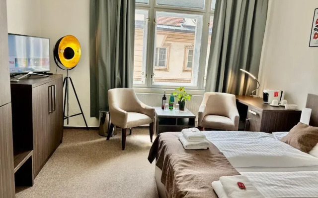 Apartments Embassy by LH