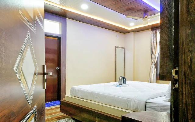 FabHotel Saumendra