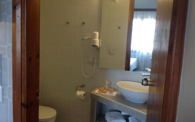Asterias Studios Apartments