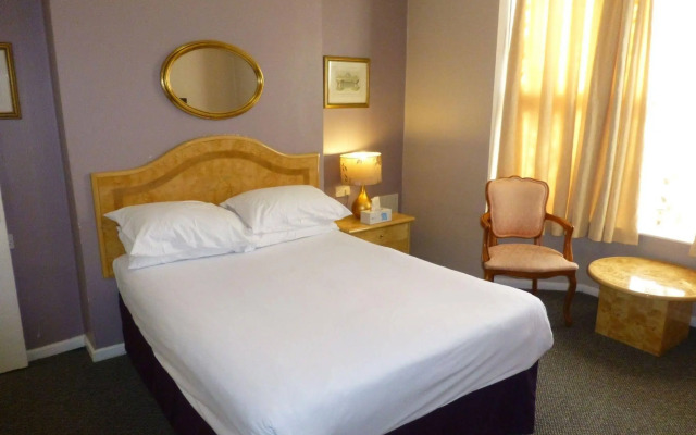 Prince Hotel