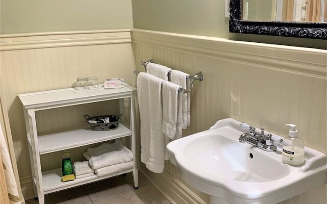 The Red Coat Bed & Breakfast