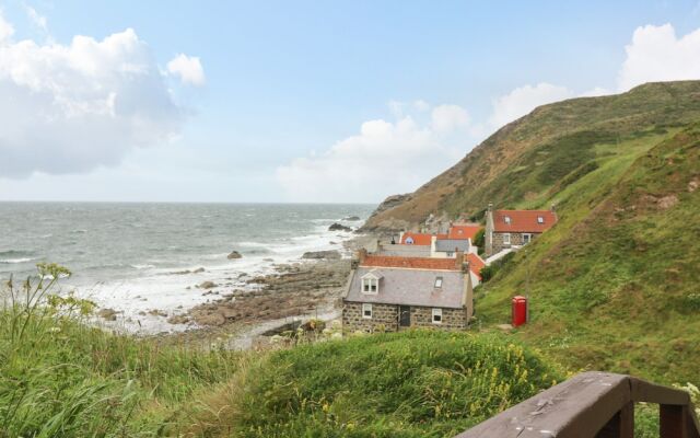 49 Crovie Village