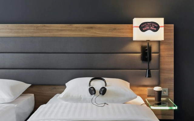 Moxy Copenhagen Sydhavnen