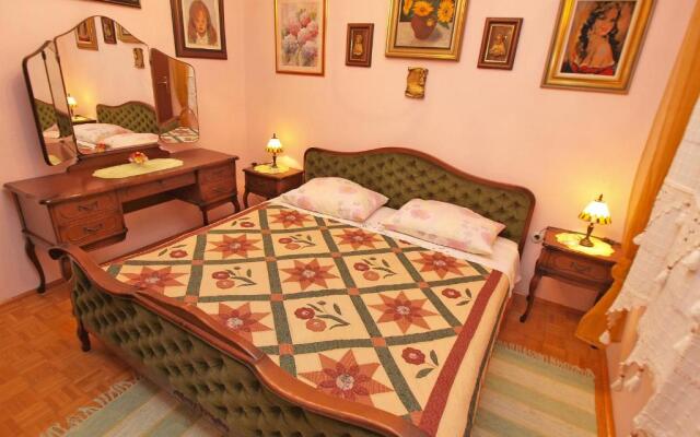 Apartments And Room Rabac 155