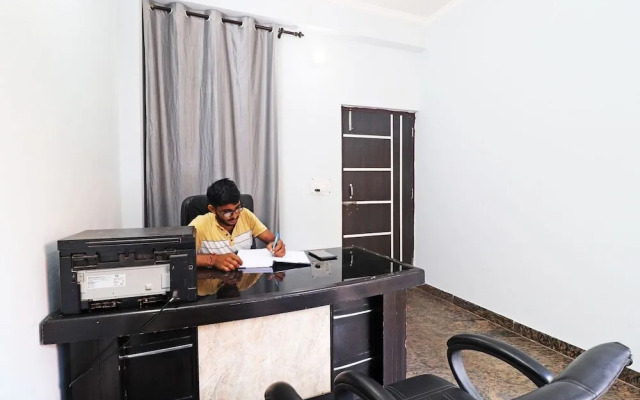 Friends Residency by OYO Rooms