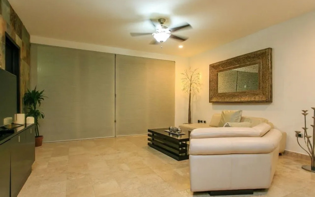 Mamitas 1102 2 Bedrooms and Terrace by RedAwning