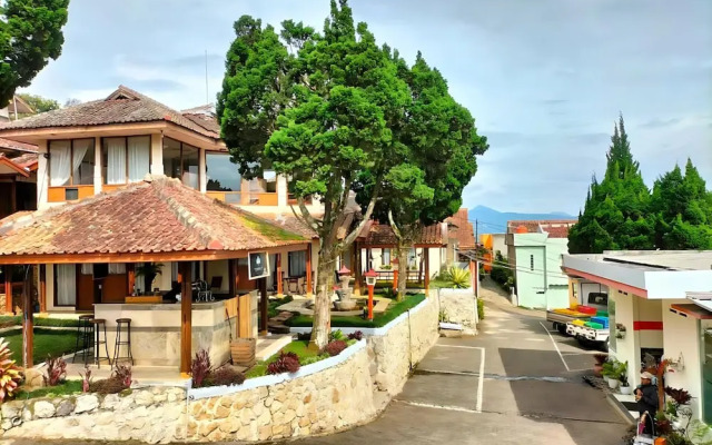 Nur Alam Hotel Lembang