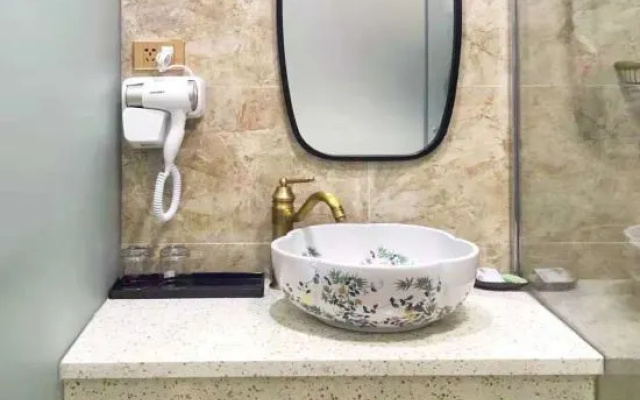 Pingyao Tiantian Express Homestay – Bathroom – Jinzhong