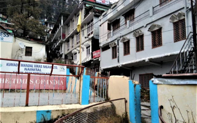 Hotel Ankur Plaza Deluxe