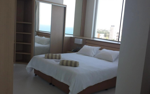 Vrissaki Beach Hotel