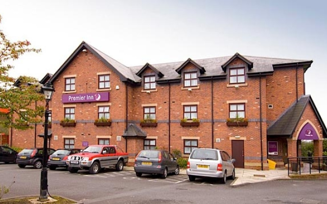 Premier Inn Wigan (M6, J27)