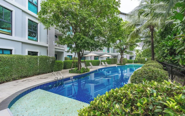 1BR Pool Access Near Rawai Beach C222