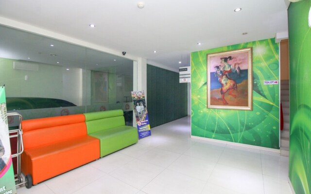 Airy Kemayoran Kran 20 Jakarta